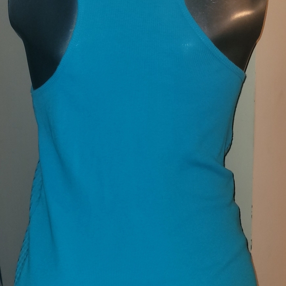 Women's medium racerback tank top decree it is like a light blue tealish color - Picture 6 of 7